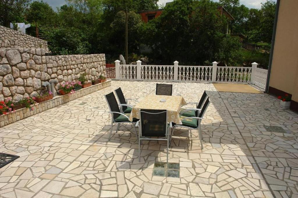 Apartment Niki 1 Novi Vinodolski Bagian luar foto