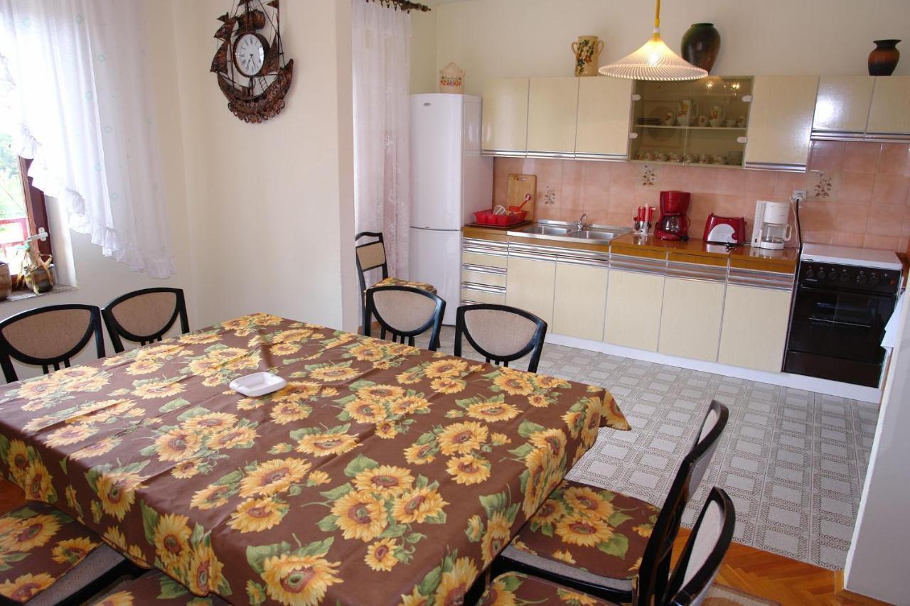 Apartment Niki 1 Novi Vinodolski Bagian luar foto
