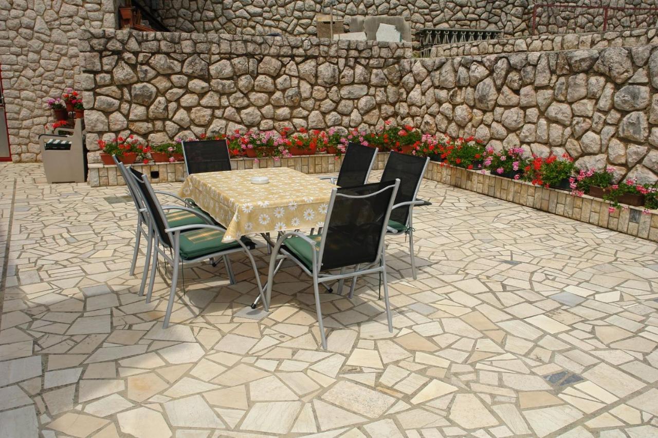 Apartment Niki 1 Novi Vinodolski Bagian luar foto