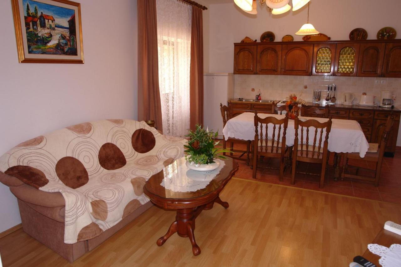 Apartment Niki 1 Novi Vinodolski Bagian luar foto