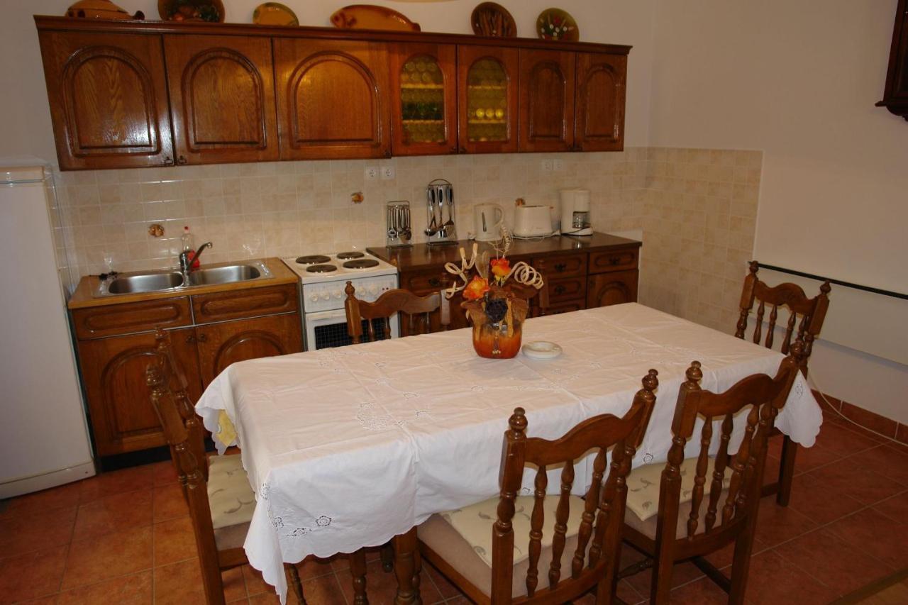 Apartment Niki 1 Novi Vinodolski Bagian luar foto