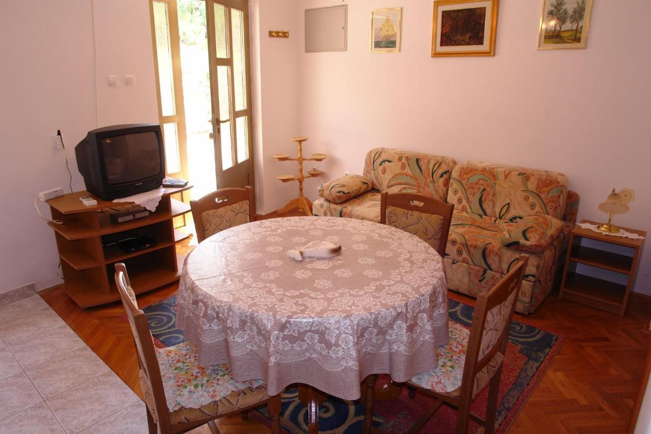 Apartment Niki 1 Novi Vinodolski Bagian luar foto