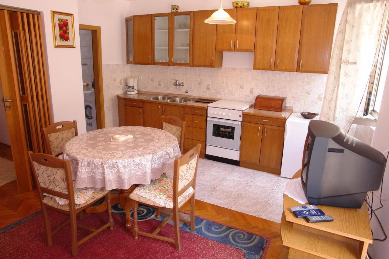 Apartment Niki 1 Novi Vinodolski Bagian luar foto