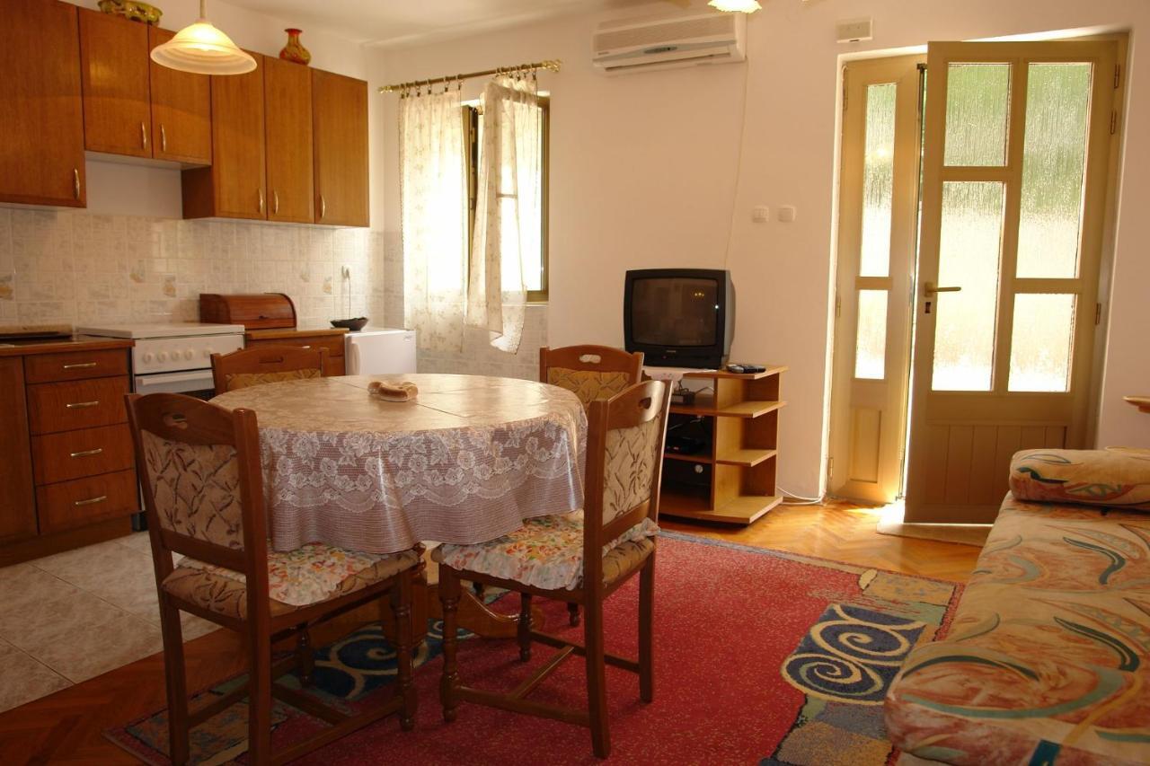Apartment Niki 1 Novi Vinodolski Bagian luar foto